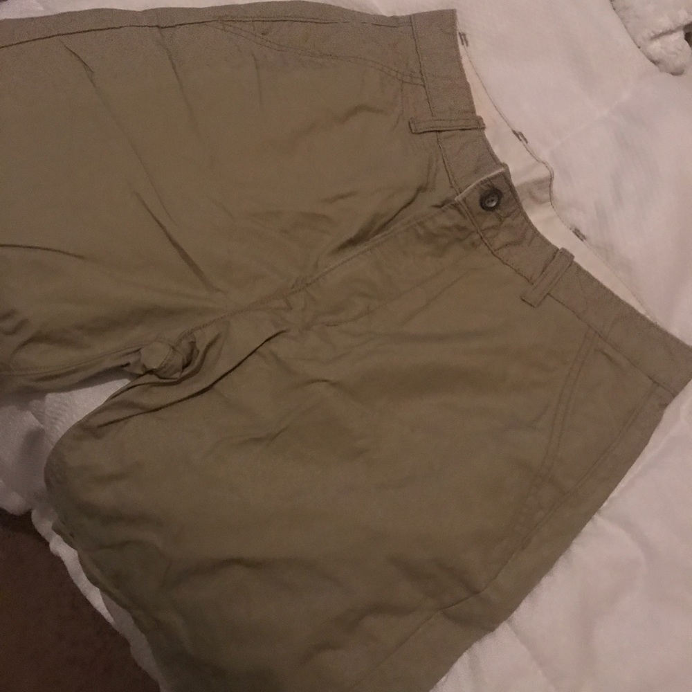 Men’s Levi’s shorts. Never worn! Size 32